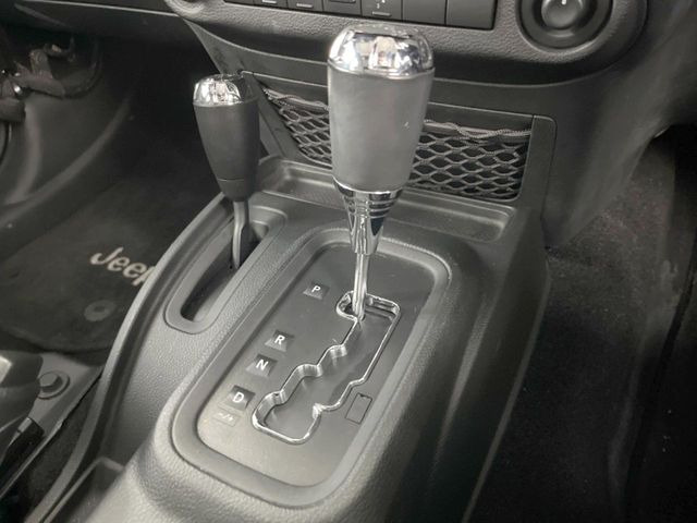 ��MT���[�h�t��AT:�ʏ�͎����ł����Ȃ���ϑ�(�M�A�`�F���W)���h���C�o�[�̑���ɂ���ĈӐ}�I�ɕς�����V�X�e���ł��B����w���i�̃h���C�u�����y���݂��������܂�!