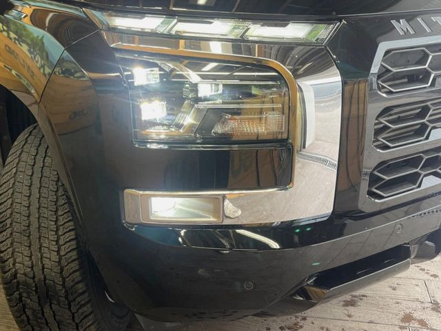 �yLED�w�b�h���C�g�z���V����ԑ��s�����ǍD�Ȏ��E���m�ۂ����S���ĉ^�]�ł��鍂�P�xLED�w�b�h���C�g�𑕔�!�_�����x�������A����d�͂��}�����Ă��܂��B