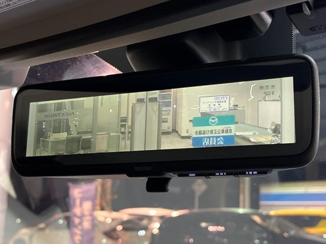 �y�X�}�[�g�����r���[�~���[�z��Ȃ̑傫�ȉו��⓯��҂Ō�����m�F���Â炢���ł����S!�J�������B�e�����ԗ�����̉f�������[���~���[���ɕ\���B�N���A�Ȏ��E�ŏ󋵂̊m�F���\�ł�!