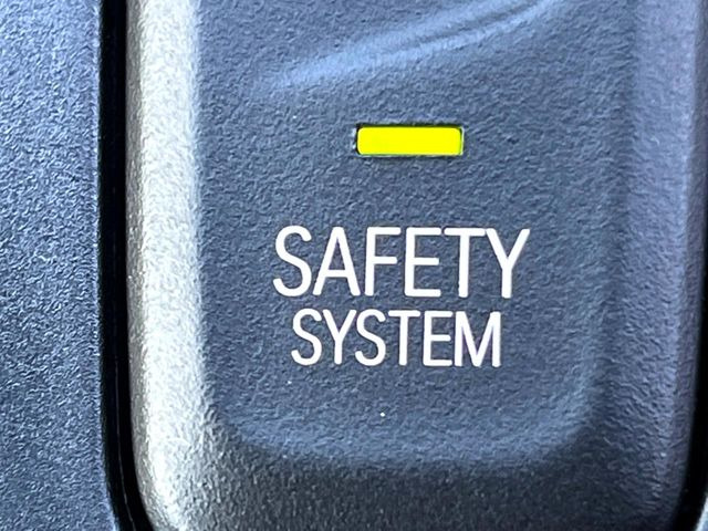 �y�v���N���b�V���Z�[�t�e�B�z�O���̎ԗ��������m���A�Փ˂������Ȏ��͌x��Œ��ӂ𑣂��A�u���[�L�𓥂ޗ͂��T�|�[�g�B�u���[�L�𓥂߂Ȃ������ꍇ�͏Փ˔�Q�y���u���[�L���쓮�A�Փˉ�����T�|�[�g���܂��B