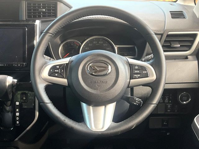 �y�����v�����X�e�A�����O�z�㎿�Ȋv���g�p���邱�ƂŁA��ɂ����������݂ƂĂ��^�]���₷���n���h���ł���