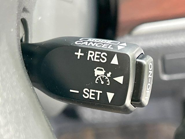 �y���[�_�[�N���[�Y�R���g���[���z�������H�ł̒��������s���y��!!�����ő��x��ۂN���[�Y�R���g���[�����A�Փˌy���V�X�e���ƘA�g���A�O���̎ԗ������m���ĎԊԂ�ۂ悤�ɑ��x���߂��Ă���܂�!!