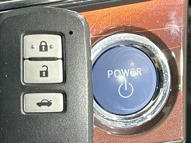 �y�X�}�[�g�L�[�z�J�o����|�P�b�g�ɓ��ꂽ�܂܂ł��h�A�̎{���E�������\�ȃX�}�[�g�L�[�𑕔��B�G���W���̃I���E�I�t�����J�M�����o���K�v����������Ƃ��Ă��֗��ł���