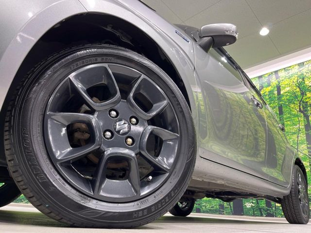 �y����16�C���`�A���~�z�C�[���z�O�ςɃ}�b�`���������A���~�z�C�[���𑕒����Ă���܂��B�e��ЊO�A���~�z�C�[����A�X�^�b�h���X�^�C�����戵�����Ă���܂��B���񂲑��k����������