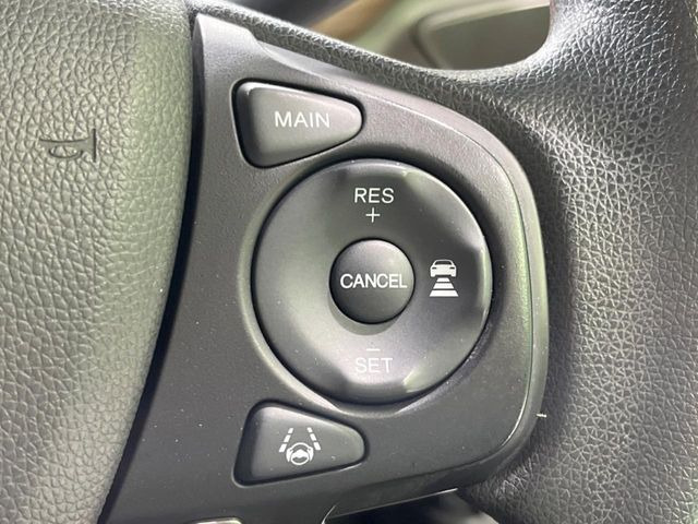 �y�A�_�v�e�B�u�N���[�Y�R���g���[���z�������H�ł̒��������s���y��!!�����ő��x��ۂN���[�Y�R���g���[�����A�Փˌy���V�X�e���ƘA�g���A�O���̎ԗ������m���ĎԊԂ�ۂ悤�ɑ��x���߂��Ă���܂�!!