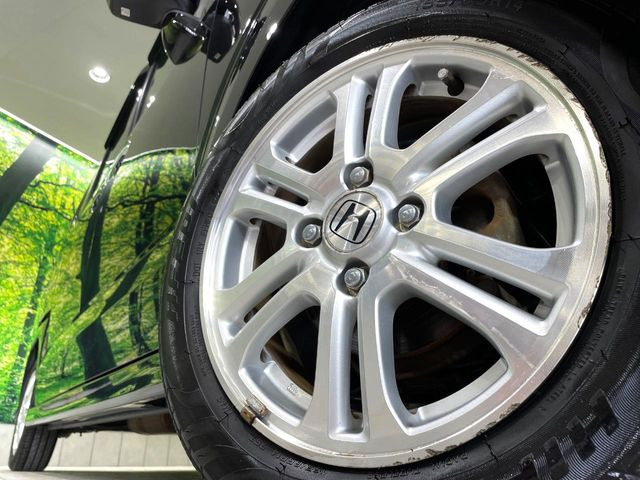 �y����14�C���`�A���~�z�C�[���z�O�ςɃ}�b�`���������A���~�z�C�[���𑕒����Ă���܂��B�e��ЊO�A���~�z�C�[����A�X�^�b�h���X�^�C�����戵�����Ă���܂��B���񂲑��k����������