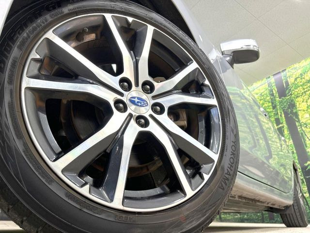 �y����17�C���`�A���~�z�C�[���z�O�ςɃ}�b�`���������A���~�z�C�[���𑕒����Ă���܂��B�e��ЊO�A���~�z�C�[����A�X�^�b�h���X�^�C�����戵�����Ă���܂��B���񂲑��k����������