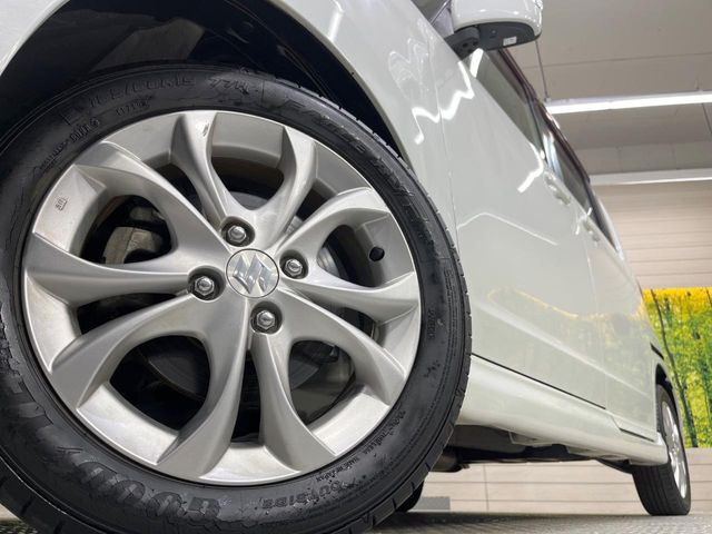 �y�����A���~�z�C�[���z�O�ςɃ}�b�`���������A���~�z�C�[���𑕒����Ă���܂��B�e��ЊO�A���~�z�C�[����A�X�^�b�h���X�^�C�����戵�����Ă���܂��B���񂲑��k����������