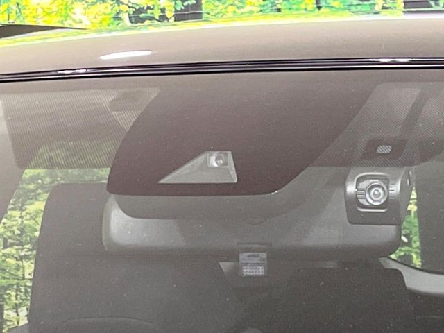 �y�g���^�Z�[�t�e�B�Z���X�z���s���ɑO���̎ԗ�����F�����A�Փ˂������Ȏ��͌x��ƃu���[�L�ŏՓˉ���Ɣ�Q�y�����A�V�X�g�B�����S�Ƀh���C�u�����y���݂��������܂��B