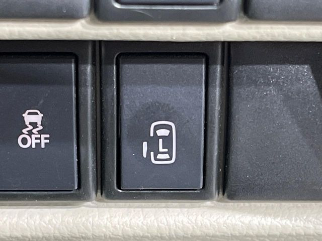 �y�p���[�X���C�h�h�A�z�X�}�[�g�L�[��^�]�Ȃ̃X�C�b�`�ŃX���C�h�h�A�̊J���\���d��������͂����ăh�A���J����K�v�������A���������q�l�ł��A�d���ו��������Ă��鎞�����N�ɊJ���߂ł��܂���