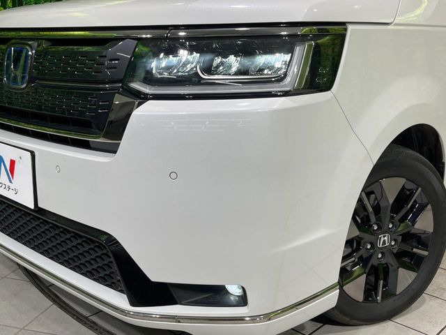 �yLED�w�b�h���C�g�z���V����ԑ��s�����ǍD�Ȏ��E���m�ۂ����S���ĉ^�]�ł��鍂�P�xLED�w�b�h���C�g�𑕔�!�_�����x�������A����d�͂��}�����Ă��܂��B