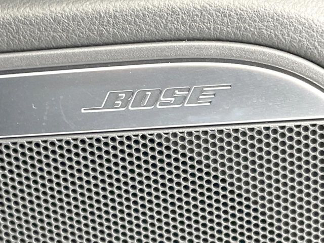��BOSE�T���E���h�V�X�e��:���f�����ɍœK�Ȓ������{���ꂽ�A�l�C�̃T�E���h�V�X�e���ł��B�ʏ�̃X�s�[�J�[�Ɣ�r���Ă����̍L���肪�������܂��B���񂲗��X�̏ゲ�̊����������B