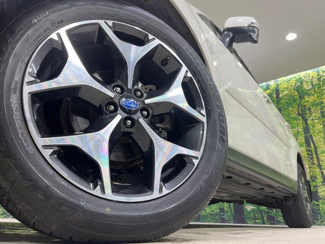 �y����18�C���`�A���~�z�C�[���z�O�ςɃ}�b�`���������A���~�z�C�[���𑕒����Ă���܂��B�e��ЊO�A���~�z�C�[����A�X�^�b�h���X�^�C�����戵�����Ă���܂��B���񂲑��k����������