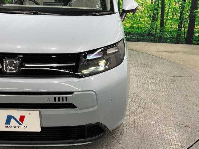 �yLED�w�b�h���C�g�z���V����ԑ��s�����ǍD�Ȏ��E���m�ۂ����S���ĉ^�]�ł��鍂�P�xLED�w�b�h���C�g�𑕔�!�_�����x�������A����d�͂��}�����Ă��܂��B