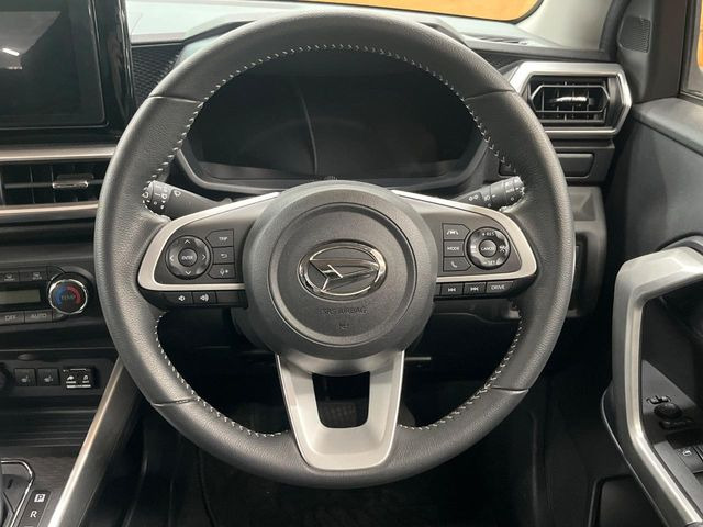 �y�����v�����X�e�A�����O�z�㎿�Ȋv���g�p���邱�ƂŁA��ɂ����������݂ƂĂ��^�]���₷���n���h���ł���