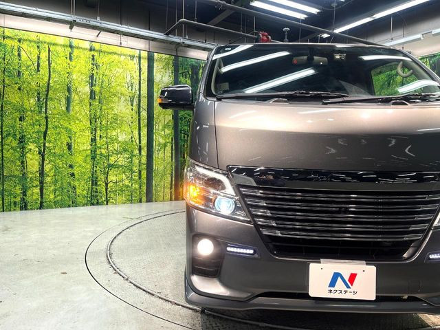 �yLED�w�b�h���C�g�z���V����ԑ��s�����ǍD�Ȏ��E���m�ۂ����S���ĉ^�]�ł��鍂�P�xLED�w�b�h���C�g�𑕔�!�_�����x�������A����d�͂��}�����Ă��܂��B