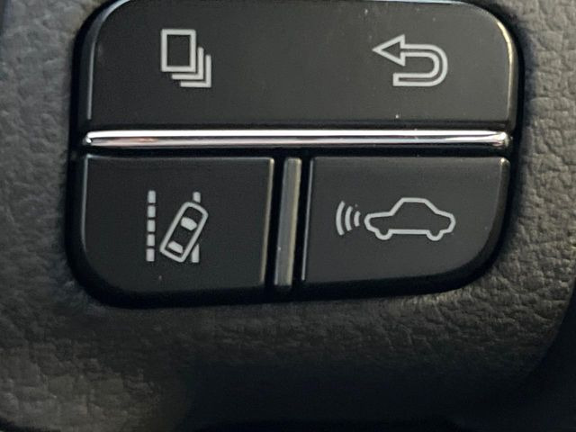 �y�v���N���b�V���Z�[�t�e�B�z�O���̎ԗ��������m���A�Փ˂������Ȏ��͌x��Œ��ӂ𑣂��A�u���[�L�𓥂ޗ͂��T�|�[�g�B�u���[�L�𓥂߂Ȃ������ꍇ�͏Փ˔�Q�y���u���[�L���쓮�A�Փˉ�����T�|�[�g���܂��B