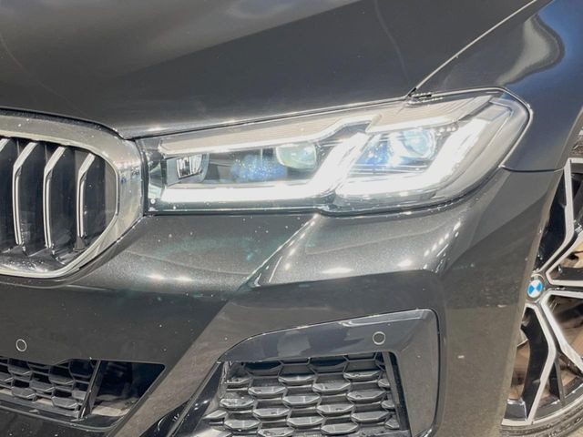 ��LED�w�b�h���C�g:��ԑ��s�����ǍD�Ȏ��E���m�ۂ����S���ĉ^�]�ł��鍂�P�xLED�w�b�h���C�g�𑕔�!�_�����x�������A����d�͂��}�����Ă��܂��B