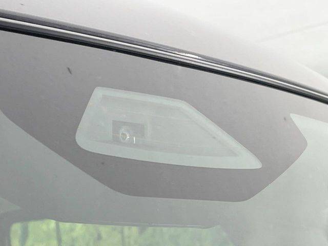 �y�X�Y�L �Z�[�t�e�B�T�|�[�g�z���s���ɑO���̎ԗ�����F�����A�Փ˂������Ȏ��͌x��ƃu���[�L�ŏՓˉ���Ɣ�Q�y�����A�V�X�g�B�����S�Ƀh���C�u�����y���݂��������܂��B