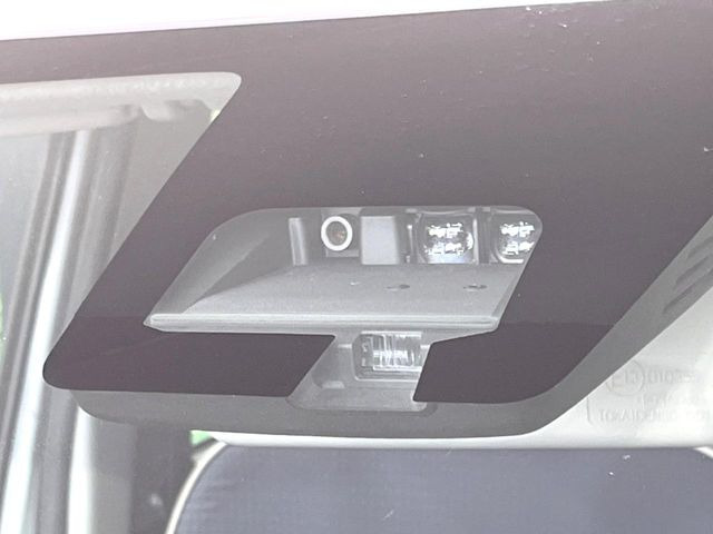 �y�X�Y�L �Z�[�t�e�B�T�|�[�g�z���s���ɑO���̎ԗ�����F�����A�Փ˂������Ȏ��͌x��ƃu���[�L�ŏՓˉ���Ɣ�Q�y�����A�V�X�g�B�����S�Ƀh���C�u�����y���݂��������܂��B