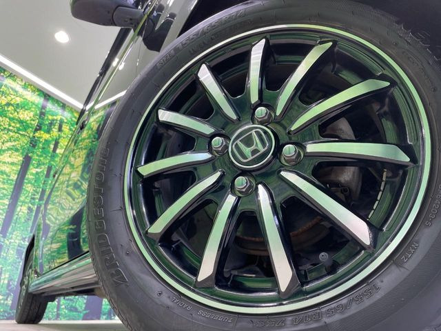 �y����14�C���`�A���~�z�C�[���z�O�ςɃ}�b�`���������A���~�z�C�[���𑕒����Ă���܂��B�e��ЊO�A���~�z�C�[����A�X�^�b�h���X�^�C�����戵�����Ă���܂��B���񂲑��k����������