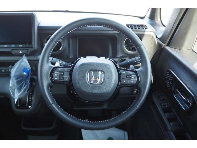 N-BOXカスタムターボ コーディネートスタイル モノトーン