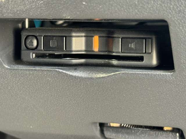 ���J�[�i�r�A�A���~�z�C�[���AHID���C�g���̃J�[�p�i��������舵���Ă��܂�������]������΂��Ђ����k����������