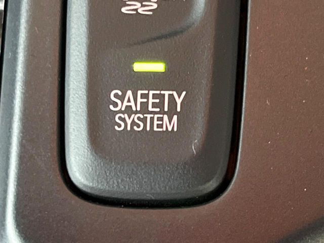 �y�v���N���b�V���Z�[�t�e�B�z�O���̎ԗ��������m���A�Փ˂������Ȏ��͌x��Œ��ӂ𑣂��A�u���[�L�𓥂ޗ͂��T�|�[�g�B�u���[�L�𓥂߂Ȃ������ꍇ�͏Փ˔�Q�y���u���[�L���쓮�A�Փˉ�����T�|�[�g���܂��B