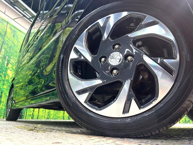 �y����15�C���`�A���~�z�C�[���z�O�ςɃ}�b�`�����A���~�z�C�[���𑕒����Ă���܂��B�e��A���~�z�C�[����A�X�^�b�h���X�^�C�����戵�����Ă���܂��B���񂲑��k����������