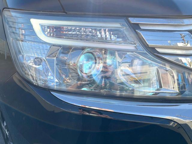 �yHID�w�b�h���C�g�z���ɖ��邭�O�����Ƃ炵�Ă����̂ŁA���V����Ԃ̑��s�������E�ǍD�ň��S���Ă���肢�������܂��B