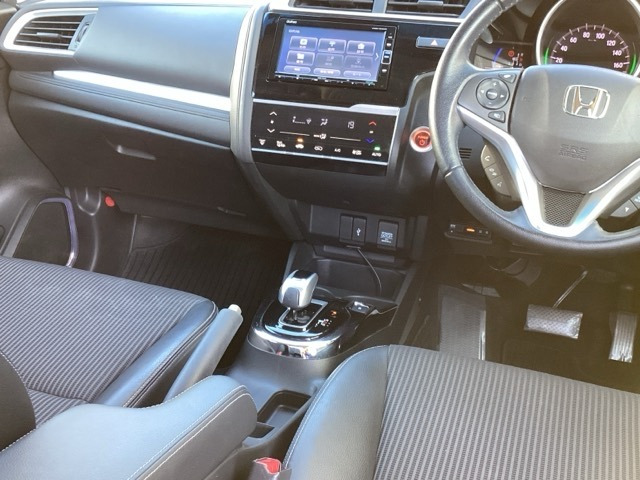 フィット1.5 ハイブリッド L ホンダセンシング