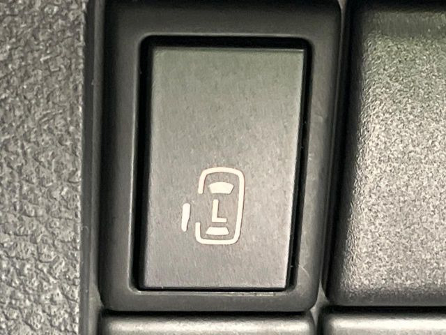 �y�p���[�X���C�h�h�A�z�X�}�[�g�L�[��^�]�Ȃ̃X�C�b�`�ŃX���C�h�h�A�̊J���\���d��������͂����ăh�A���J����K�v�������A���������q�l�ł��A�d���ו��������Ă��鎞�����N�ɊJ���߂ł��܂���