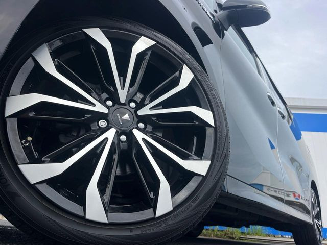 �y�����A���~�z�C�[���z�O�ςɃ}�b�`���������A���~�z�C�[���𑕒����Ă���܂��B�e��ЊO�A���~�z�C�[����A�X�^�b�h���X�^�C�����戵�����Ă���܂��B���񂲑��k����������