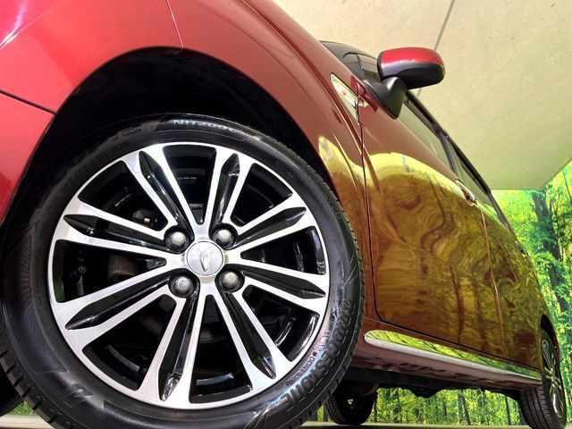 �y����15�C���`�A���~�z�C�[���z�O�ςɃ}�b�`���������A���~�z�C�[���𑕒����Ă���܂��B�e��ЊO�A���~�z�C�[����A�X�^�b�h���X�^�C�����戵�����Ă���܂��B���񂲑��k����������