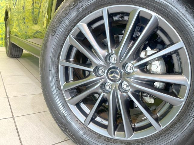 �y����17�C���`�A���~�z�C�[���z�O�ςɃ}�b�`�������A���~�z�C�[���𑕒����Ă���܂��B�e��ЊO�A���~�z�C�[����A�X�^�b�h���X�^�C�����戵�����Ă���܂��B���񂲑��k����������