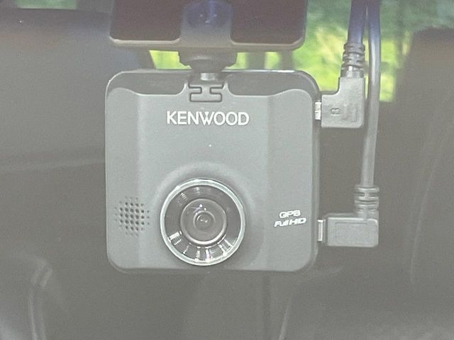 �y�h���C�u���R�[�_�[�z���S�E���S�ȃJ�[���C�t�ɕK�{�̃h���C�u���R�[�_�[�𑕔�!���s���͂������A������^�]�⎖�̂ɑ��������ۂ̏󋵂��f���ŋL�^���A����̃��X�N�ɔ����܂��B