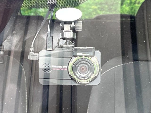 �y�h���C�u���R�[�_�[�z���S�E���S�ȃJ�[���C�t�ɕK�{�̃h���C�u���R�[�_�[�𑕔�!���s���͂������A������^�]�⎖�̂ɑ��������ۂ̏󋵂��f���ŋL�^���A����̃��X�N�ɔ����܂��B