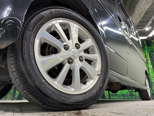 �y����14�C���`�A���~�z�C�[���z�O�ςɃ}�b�`���������A���~�z�C�[���𑕒����Ă���܂��B�e��ЊO�A���~�z�C�[����A�X�^�b�h���X�^�C�����戵�����Ă���܂��B���񂲑��k����������