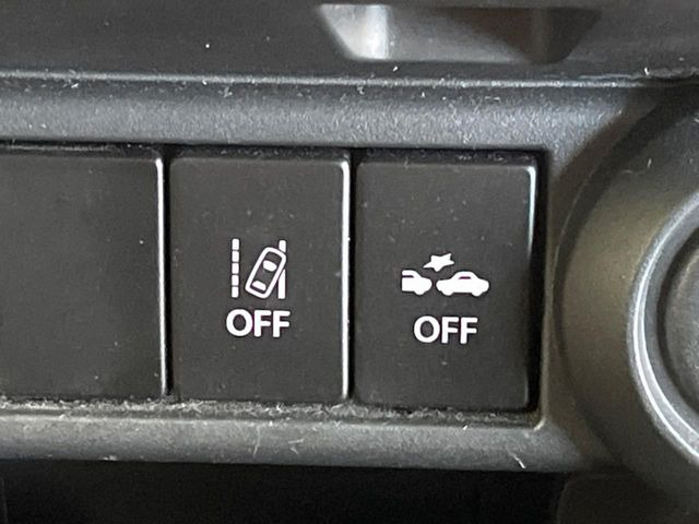 �y�X�Y�L �Z�[�t�e�B�T�|�[�g�z���s���ɑO���̎ԗ�����F�����A�Փ˂������Ȏ��͌x��ƃu���[�L�ŏՓˉ���Ɣ�Q�y�����A�V�X�g�B�����S�Ƀh���C�u�����y���݂��������܂��B