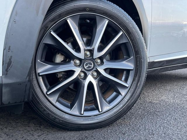 �y����18�C���`�A���~�z�C�[���z�O�ςɃ}�b�`���������A���~�z�C�[���𑕒����Ă���܂��B�e��ЊO�A���~�z�C�[����A�X�^�b�h���X�^�C�����戵�����Ă���܂��B���񂲑��k����������