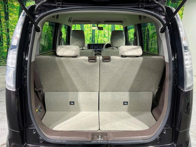 ���i�̂���������ʋ΁A���}���ɏ\���ȉ׎��X�y�[�X���m�ۂ��Ă���܂��B�Z�J���h�V�[�g��|���ƁA�傫�ȉו��̐ύڂ��\�ł���