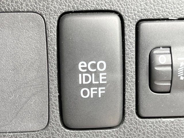 �y�A�C�h�����O�X�g�b�v�z�ԐM����a�؂Œ�Ԃ����ۂɃG���W�����~���A���ʂȔR���̏����}���܂��B�R��������ی�ɂȂ���@�\��G���W���̓u���[�L�𗣂��΍Ďn�����܂��B