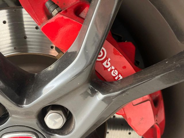 �y�u�����{���L�����p�[�z�n�C�p���[�ԗ��ɂ͋��͂ȃu���[�L���K�{!���E�̃X�[�p�[�J�[�ɂ��̗p�����C�^���A�̍������[�J�[�u�u�����{�v�𑕒�!�F�N�₩�ȃL�����p�[���X�|�[�e�B�Ȉ�ۂ��������Ă܂���