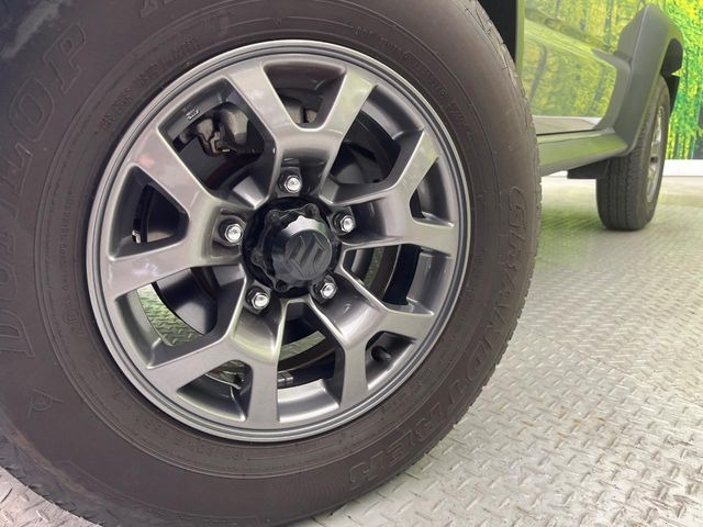 �y����15�C���`�A���~�z�C�[���z�O�ςɃ}�b�`���������A���~�z�C�[���𑕒����Ă���܂��B�e��ЊO�A���~�z�C�[����A�X�^�b�h���X�^�C�����戵�����Ă���܂��B���񂲑��k����������