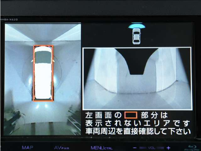 (�S���̓��j�^�[)�{�^����őO�㍶�E4�̃J�����ɂ��A���A���^�C���ŎԂ��ォ�猩���낵���悤�ȉf�����i�r��ʂɉf���܂��B��ގ��ɂ��g���܂��̂ŁA���S���ĉ^�]���邱�Ƃ��ł��鑕���ł���