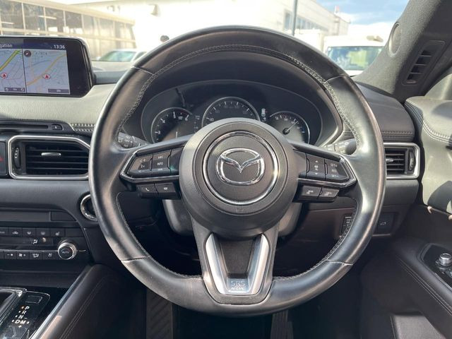 �y�����v�����X�e�A�����O�z�㎿�Ȋv���g�p���邱�ƂŁA��ɂ����������݂ƂĂ��^�]���₷���n���h���ł���