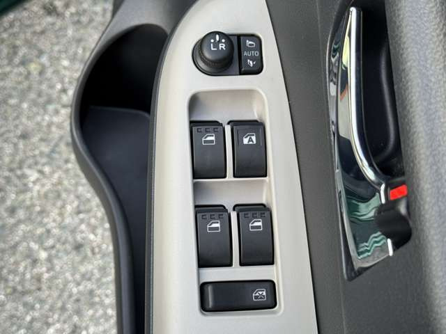 ���͂₢�E�����E���S�̎Ԍ��̑S���`�F�[���y�A�b�v���Ԍ��z�����X�ł����^�A�ǎw�薯�ԎԌ��H��𕹐݂��Ă��܂���