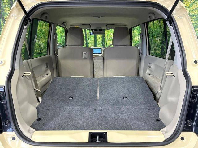 ���i�̂���������ʋ΁A���}���ɏ\���ȉ׎��X�y�[�X���m�ۂ��Ă���܂��B�Z�J���h�V�[�g��|���ƁA�傫�ȉו��̐ύڂ��\�ł���