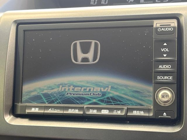 �y�����i�r�z�l�C�̏����i�r�𑕔����Ă���܂��B�i�r�̎g���₷���͂������A�I�[�f�B�I�@�\���[��!�L�����v�◷�s�͂������A�ʋ΂┃�����ȂǕ��i�̃h���C�u���y�����Ȃ�͂���