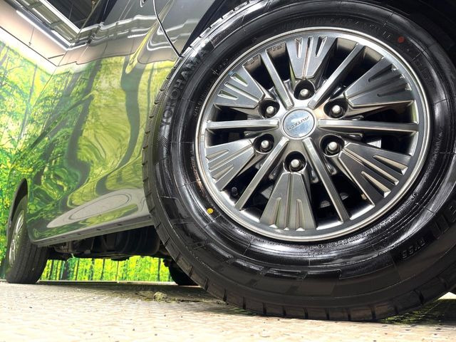 �y����16�C���`�A���~�z�C�[���z�O�ςɃ}�b�`���������A���~�z�C�[���𑕒����Ă���܂��B�e��ЊO�A���~�z�C�[����A�X�^�b�h���X�^�C�����戵�����Ă���܂��B���񂲑��k����������